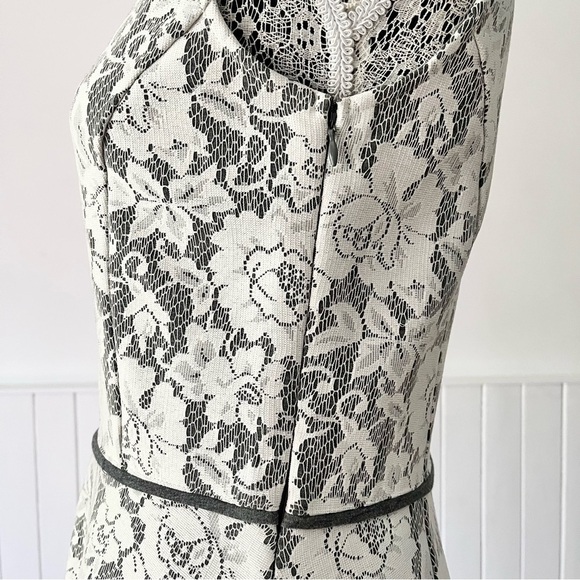Ann Taylor Factory Sleeveless Floral Lace Skater Dress Size 2 - Picture 6 of 13